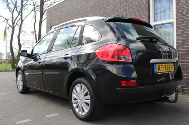 Renault Clio (2010) thumbnail 6