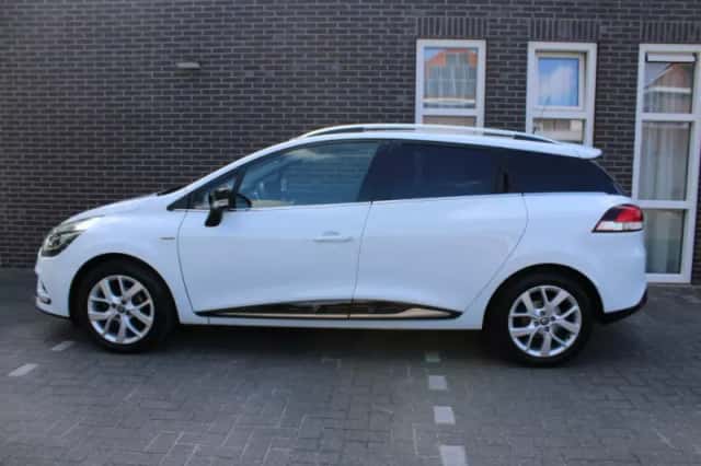 Renault Clio (2019) thumbnail 4