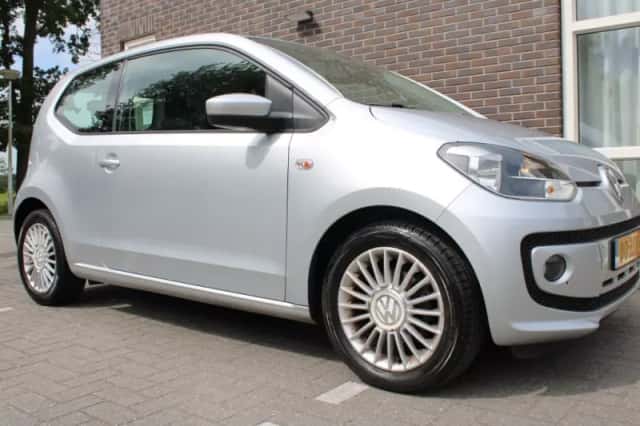 Volkswagen Up! (2013) thumbnail 2
