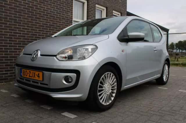 Volkswagen Up! (2013) thumbnail 3