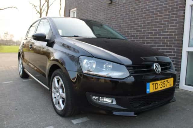 Volkswagen Polo (2009) thumbnail 2