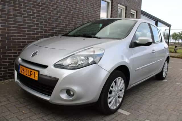 Renault Clio (2010) thumbnail 5