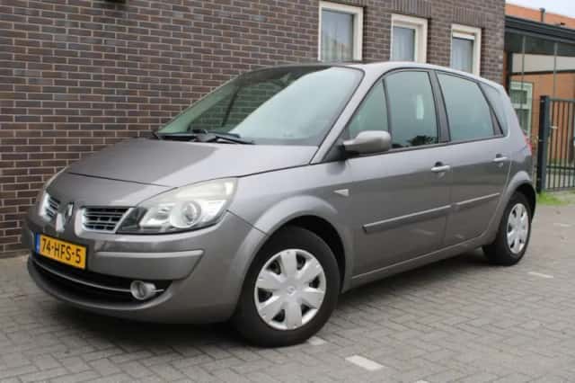 Renault Scénic (2008) thumbnail 1