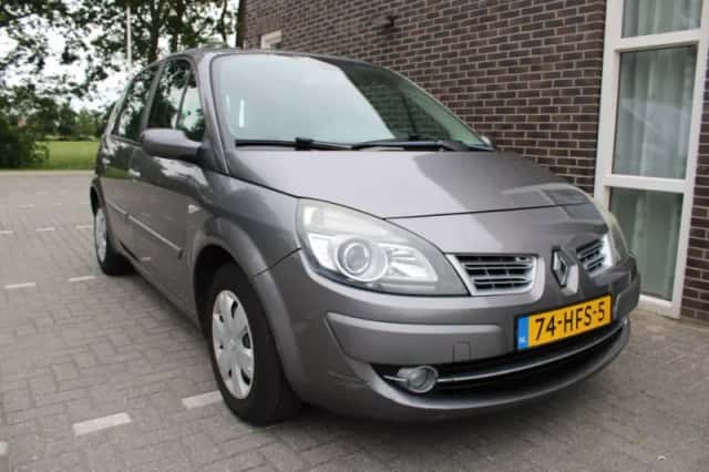 Renault Scénic (2008) thumbnail 3