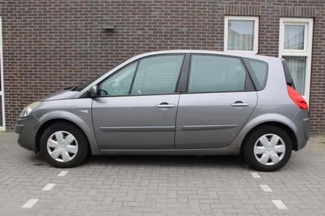 Renault Scénic (2008) thumbnail 5