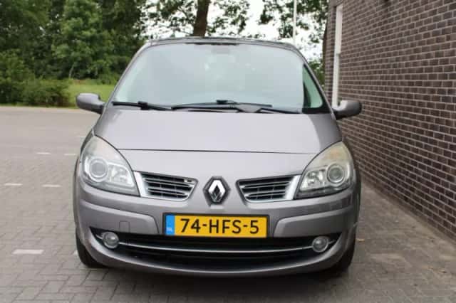 Renault Scénic (2008) thumbnail 6