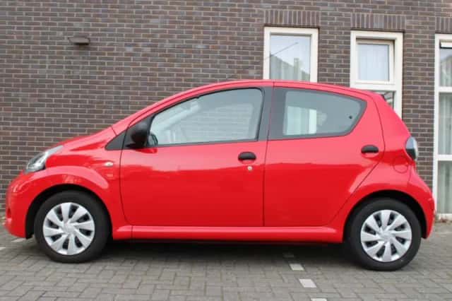 Toyota Aygo (2013) thumbnail 5