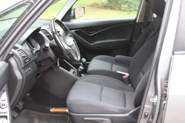 Hyundai ix20 (2013) thumbnail 3