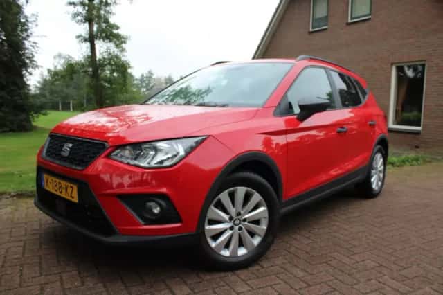 SEAT Arona (2021) thumbnail 1