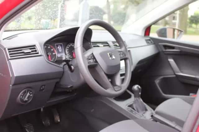 SEAT Arona (2021) thumbnail 5