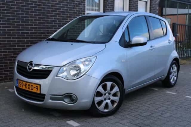 Opel Agila (2010) thumbnail 1