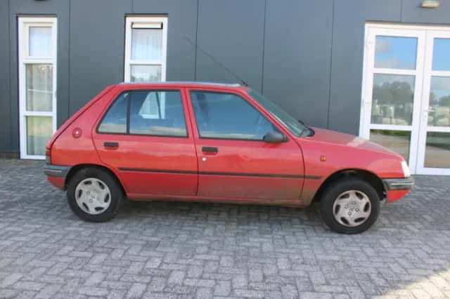 Peugeot 205 (1998) thumbnail 3