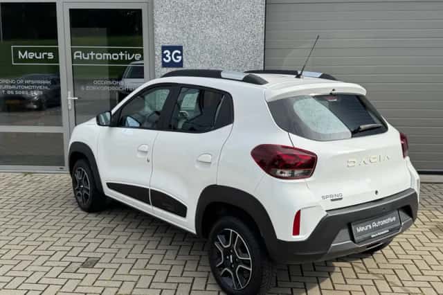 Dacia Spring (2022) thumbnail 2