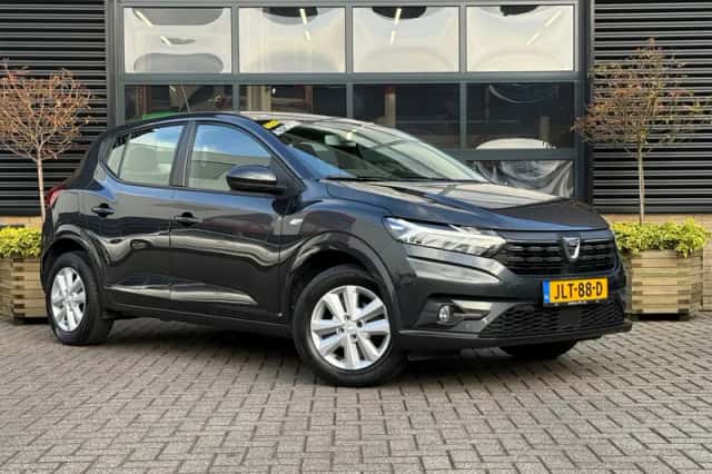 Dacia Sandero (2022) thumbnail 3