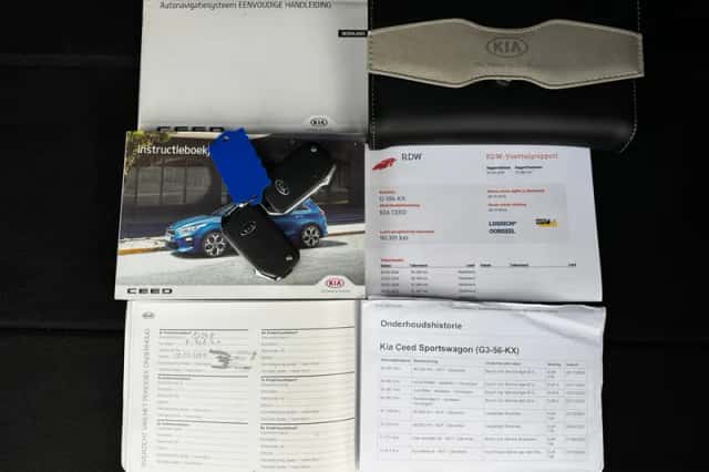 Kia Ceed Sportswagon (2019) thumbnail 4