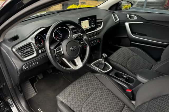 Kia Ceed Sportswagon (2019) thumbnail 6