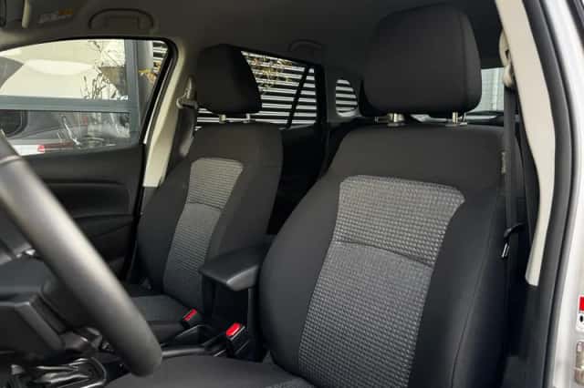 Suzuki S-Cross (2024) thumbnail 6