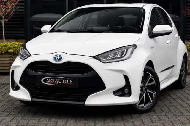 Toyota Yaris (2021) thumbnail 1