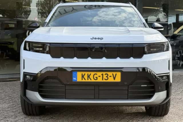 Jeep Compass (2025) thumbnail 3