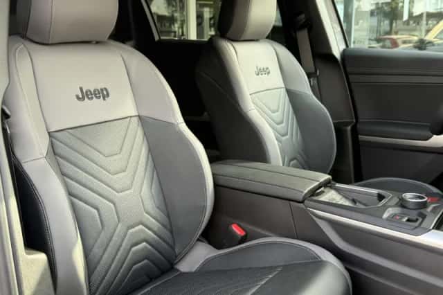 Jeep Compass (2025) thumbnail 6