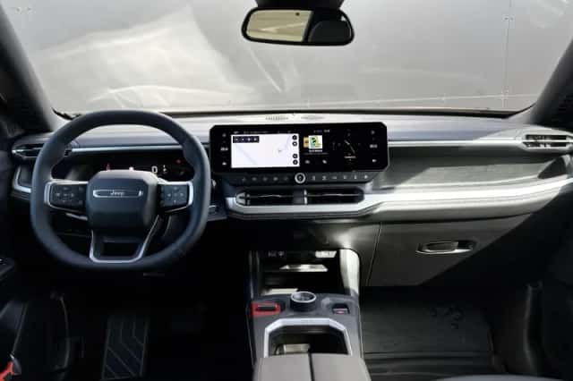 Jeep Compass (2025) thumbnail 5