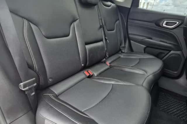 Jeep Compass (2025) thumbnail 4