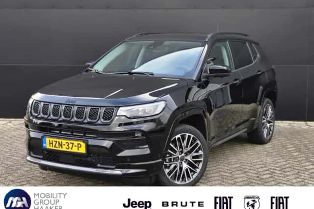 Jeep Compass (2025) thumbnail 1