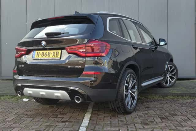 BMW X3 (2020) thumbnail 3