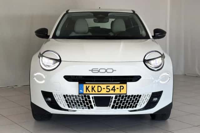 Fiat 600 (2024) thumbnail 4