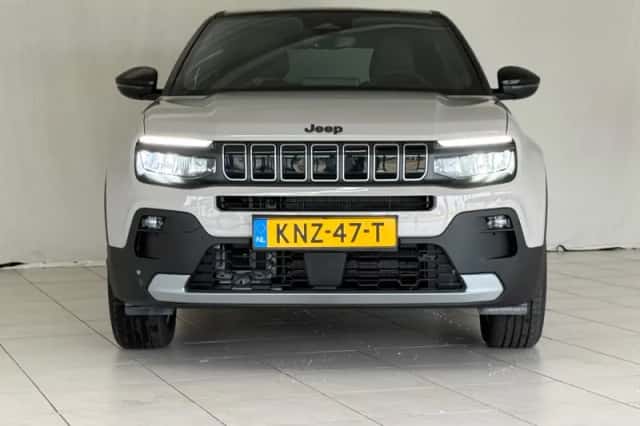 Jeep Avenger (2022) thumbnail 4