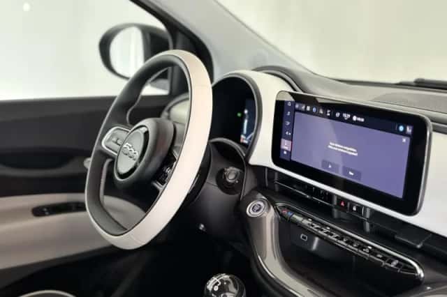 Fiat 500C (2015) thumbnail 3