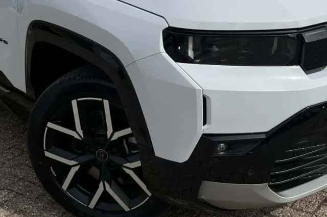 Jeep Compass (2025) thumbnail 5