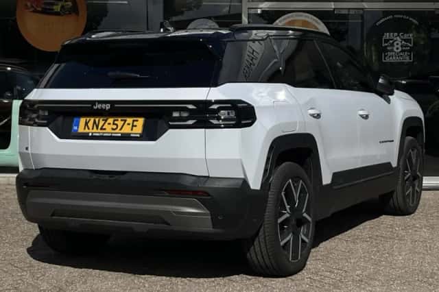 Jeep Compass (2025) thumbnail 2