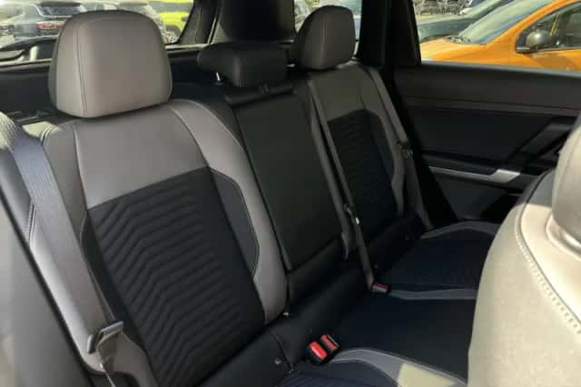 Jeep Compass (2025) thumbnail 4