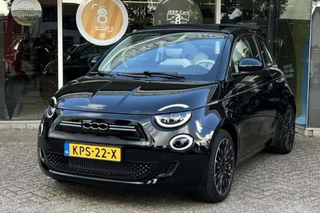 Fiat 500C (2015) thumbnail 2