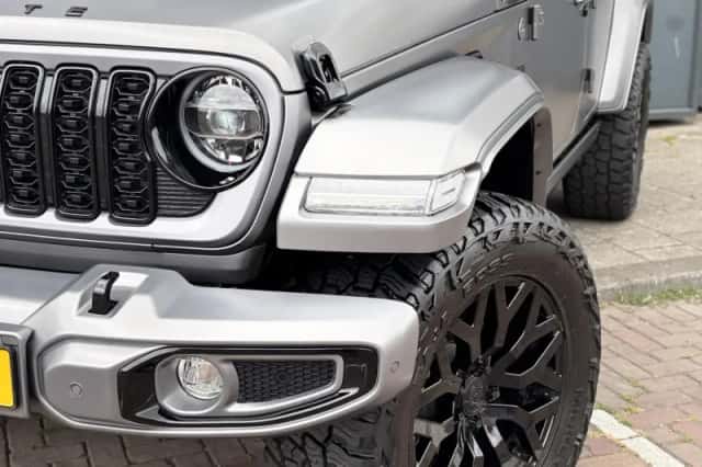Jeep Wrangler (2019) thumbnail 5