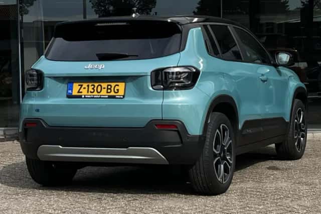 Jeep Avenger (2022) thumbnail 2