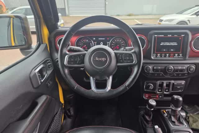 Jeep Wrangler (2020) thumbnail 2