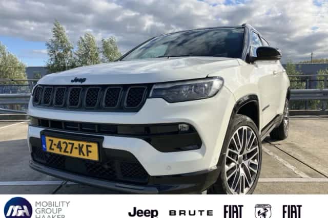 Jeep Compass (2017) thumbnail 1