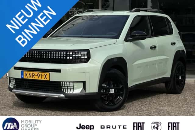 Fiat Grande Panda (2024) thumbnail 1