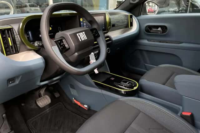 Fiat Grande Panda (2024) thumbnail 2