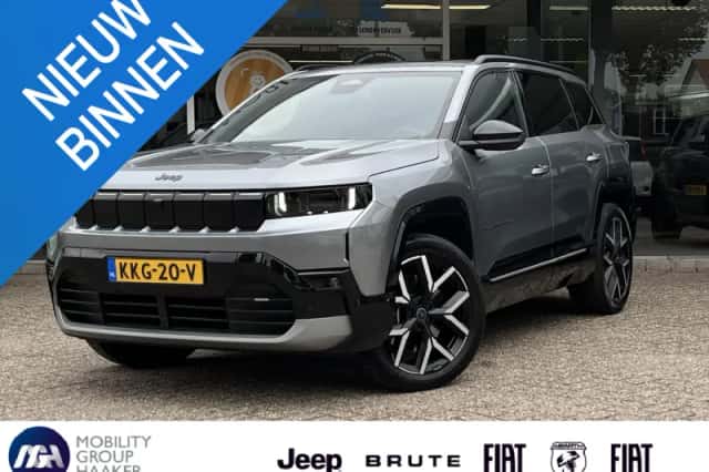 Jeep Compass (2025) thumbnail 1