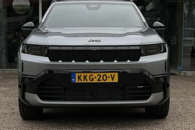 Jeep Compass (2025) thumbnail 3