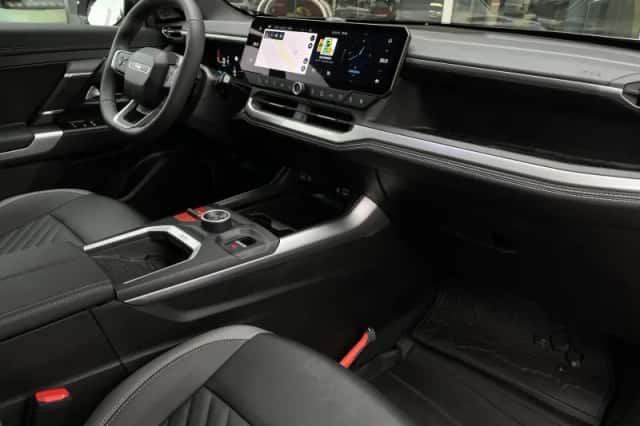 Jeep Compass (2025) thumbnail 5