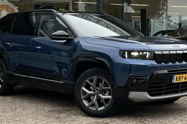 Jeep Compass (2025) thumbnail 3