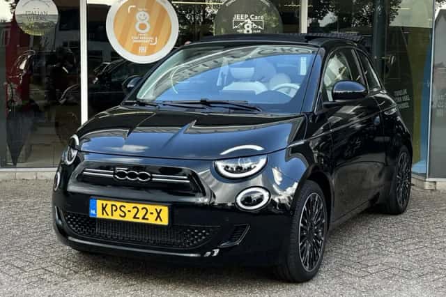 Fiat 500C (2026) thumbnail 2