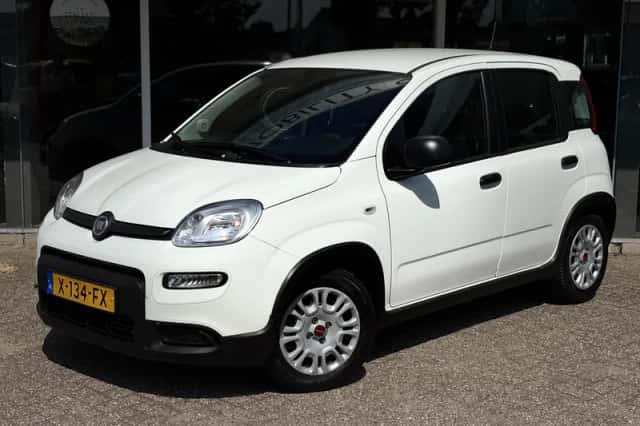 Fiat Panda (2023) thumbnail 1