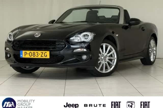 Fiat 124 Spider (2016) thumbnail 1