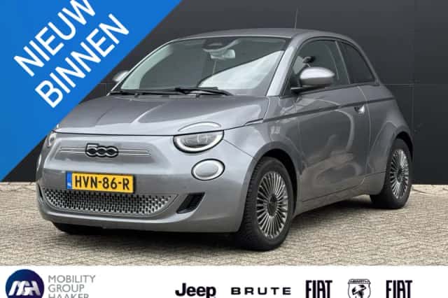 Fiat 500 (2015) thumbnail 1