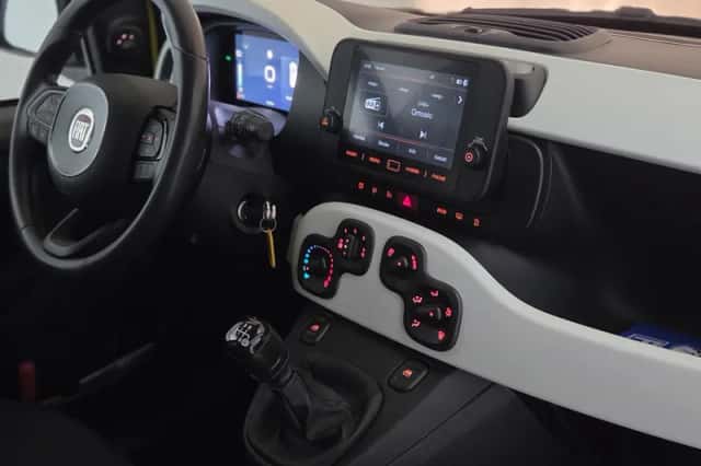 Fiat Panda (2024) thumbnail 2